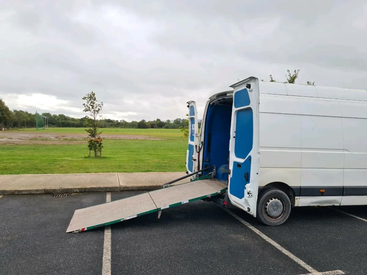 Renault Master Van - Image 2