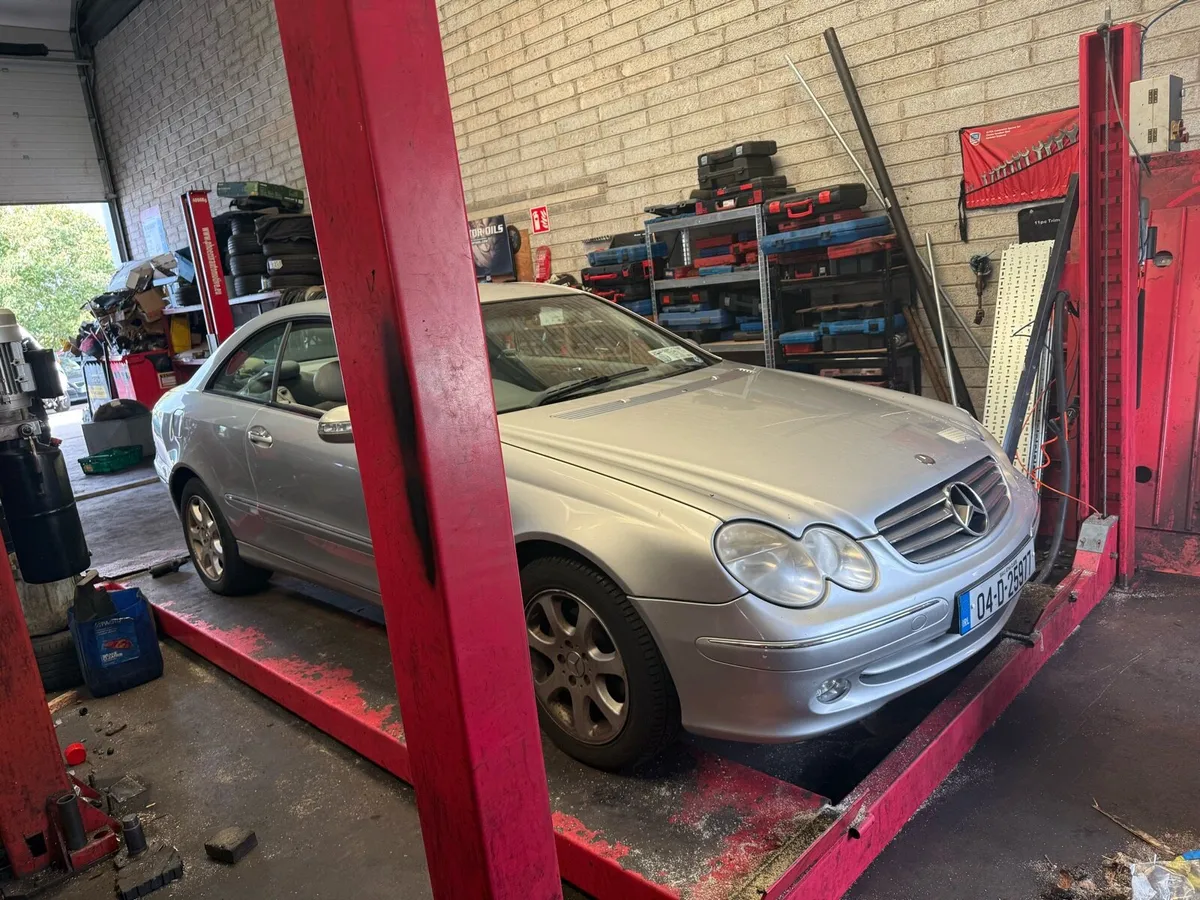 4 column garage lift - Image 1