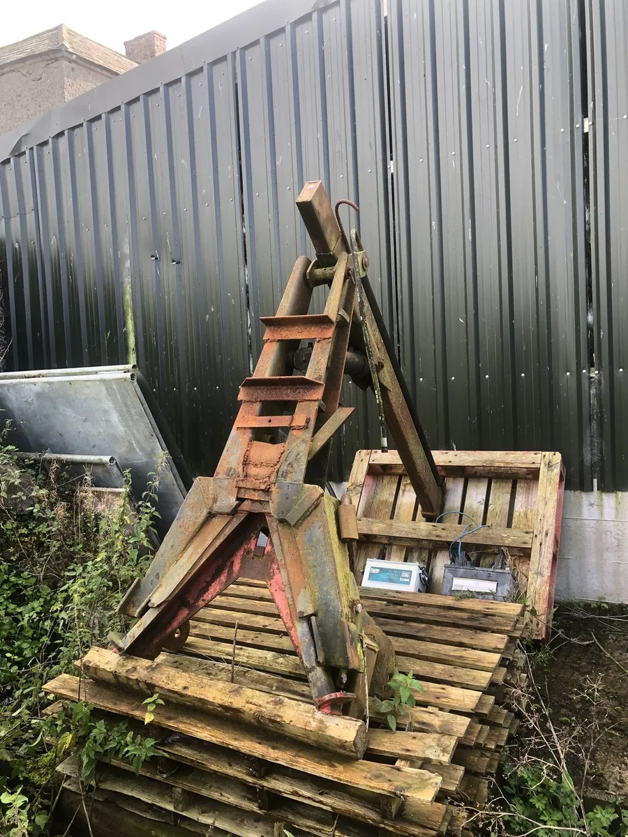 Fert bag hoist - Image 1