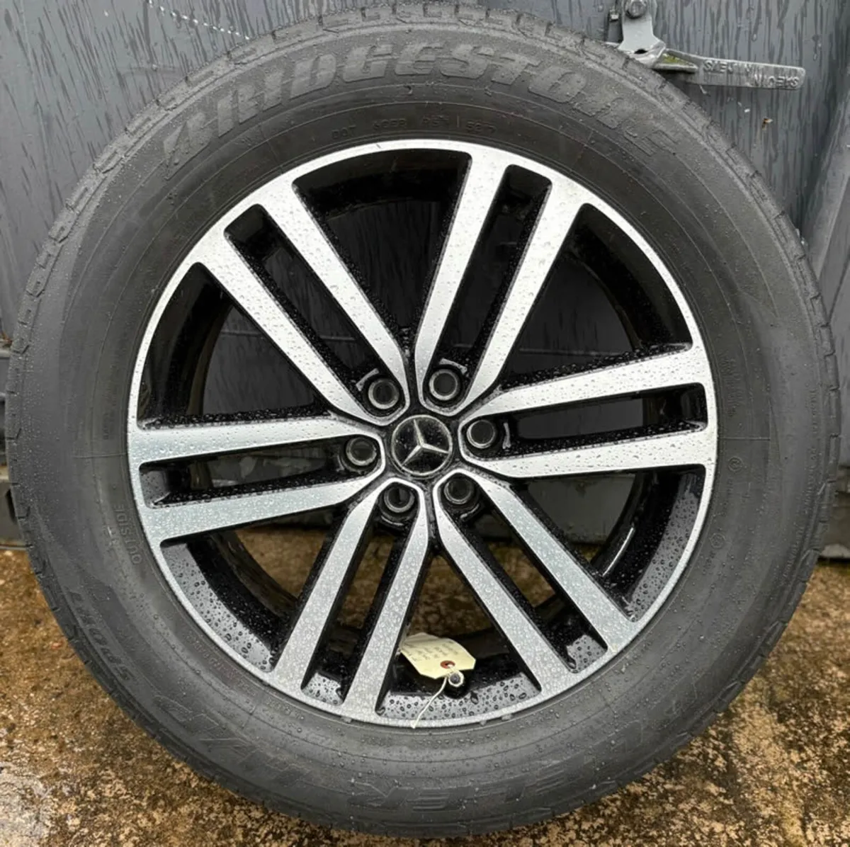 19" GENUINE MERCEDES X CLASS Alloy Wheels & Tyres - Image 3