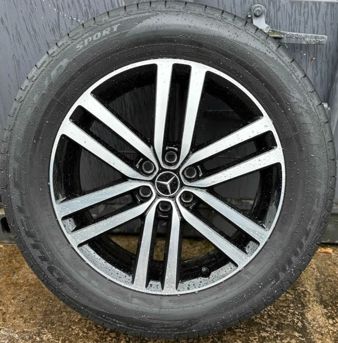 19" GENUINE MERCEDES X CLASS Alloy Wheels & Tyres - Image 4