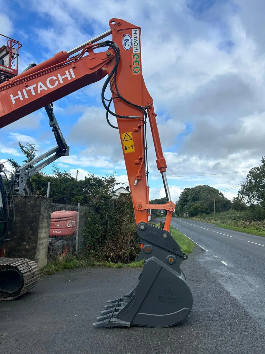 Hitachi ZX130LCN-6 Year 2020 - Image 4