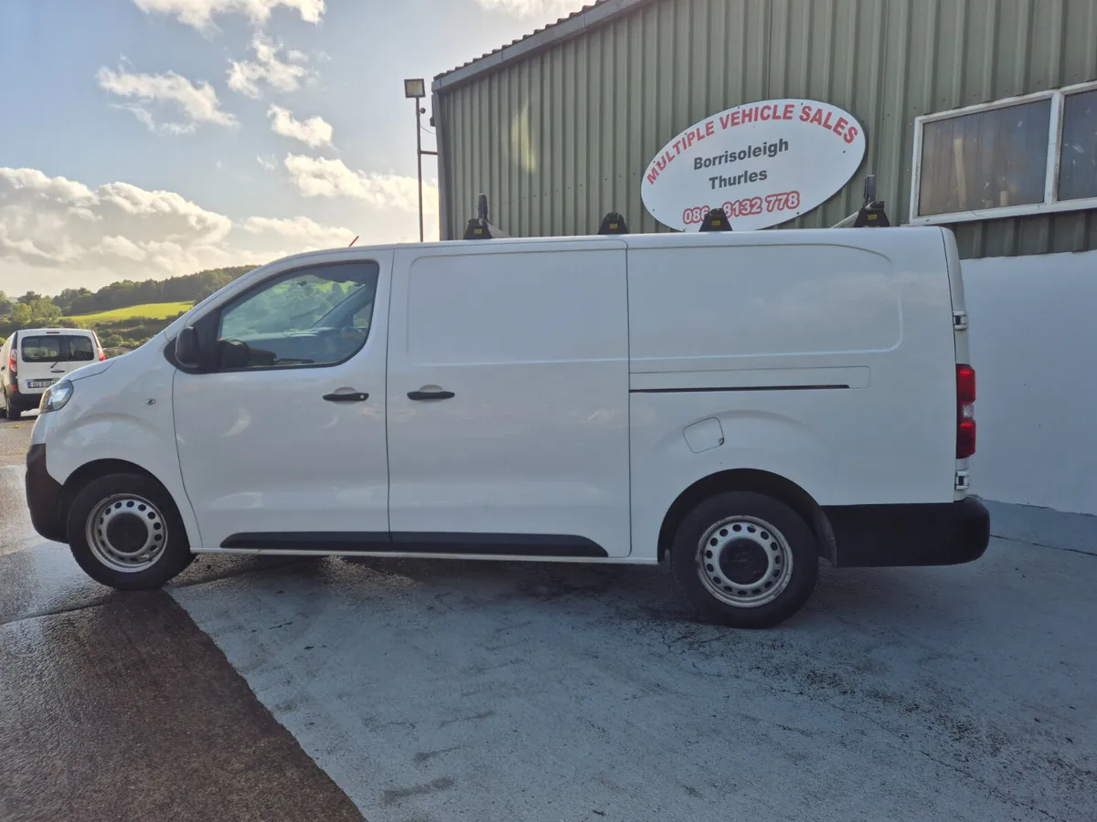 Opel Vivaro 2022 - Image 1