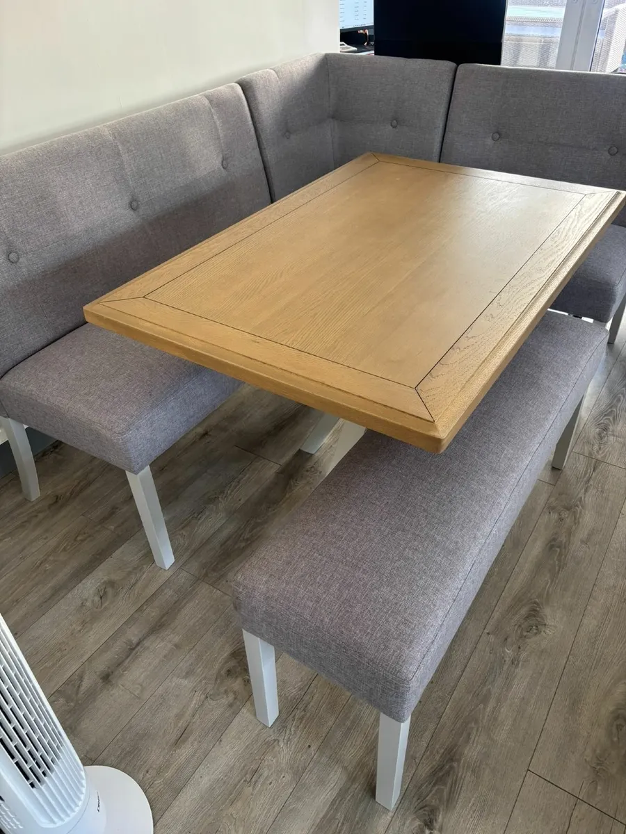 dinner table and chairs - Image 2