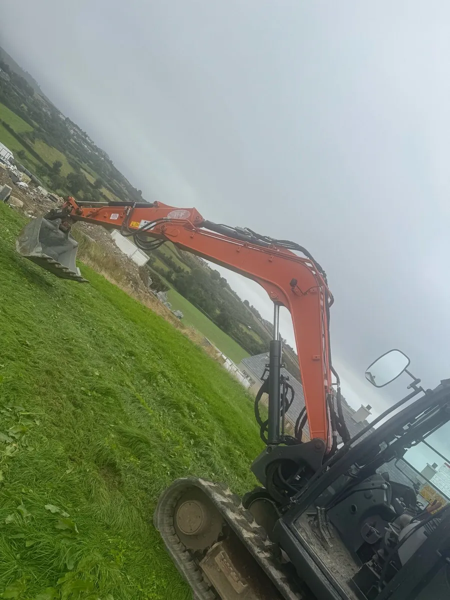 Hitachi Zaxis 85 USB - Image 4
