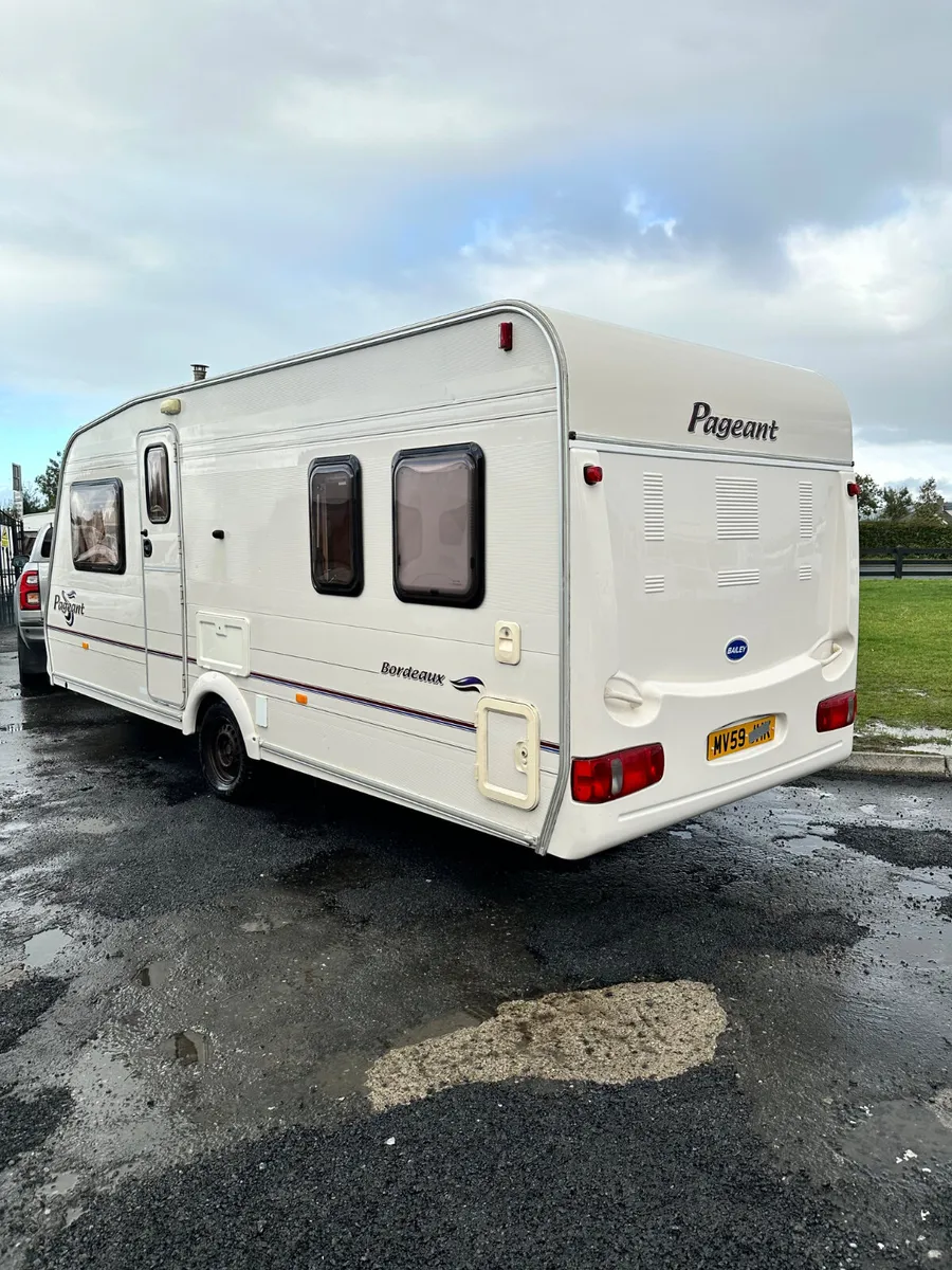 ✨BARGAIN BAILEY PAGEANT 4 BERTH FIXED BED✨ - Image 2