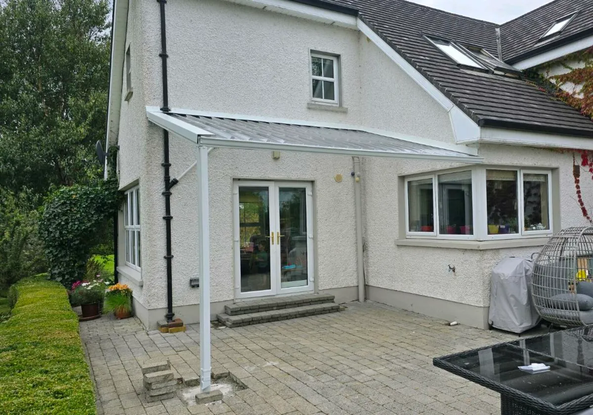 Pergolas & Outdoor seating areas - Image 1