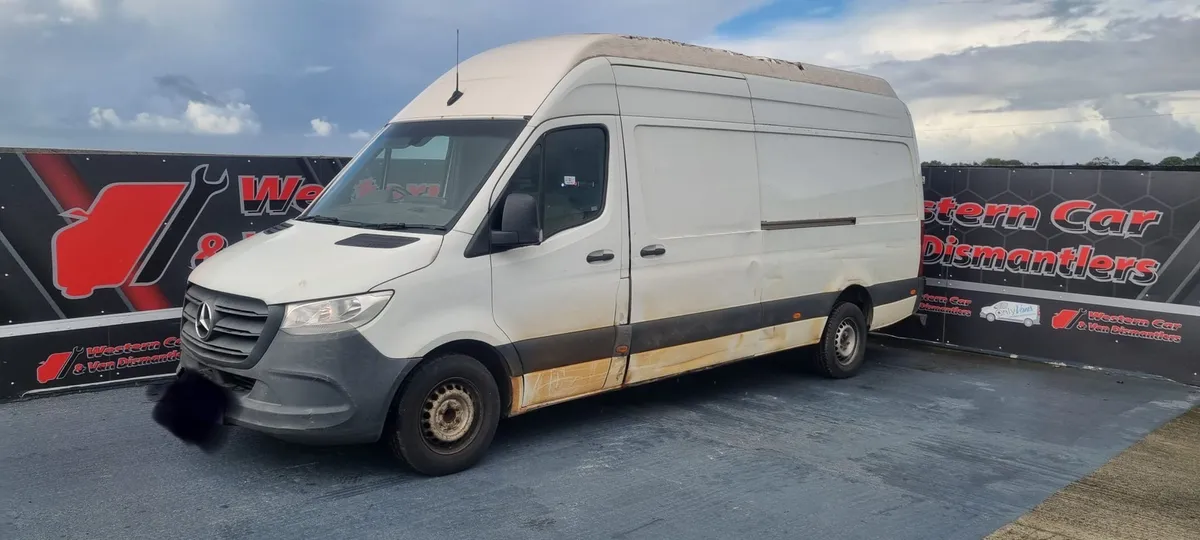 2020 Mercedes sprinter for dismantling