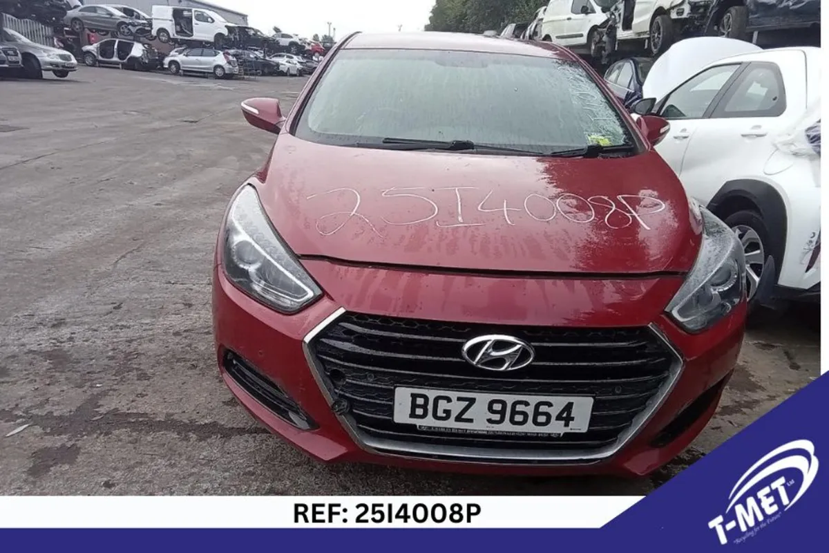 2016 HYUNDAI I40 BREAKING FOR PARTS - Image 2