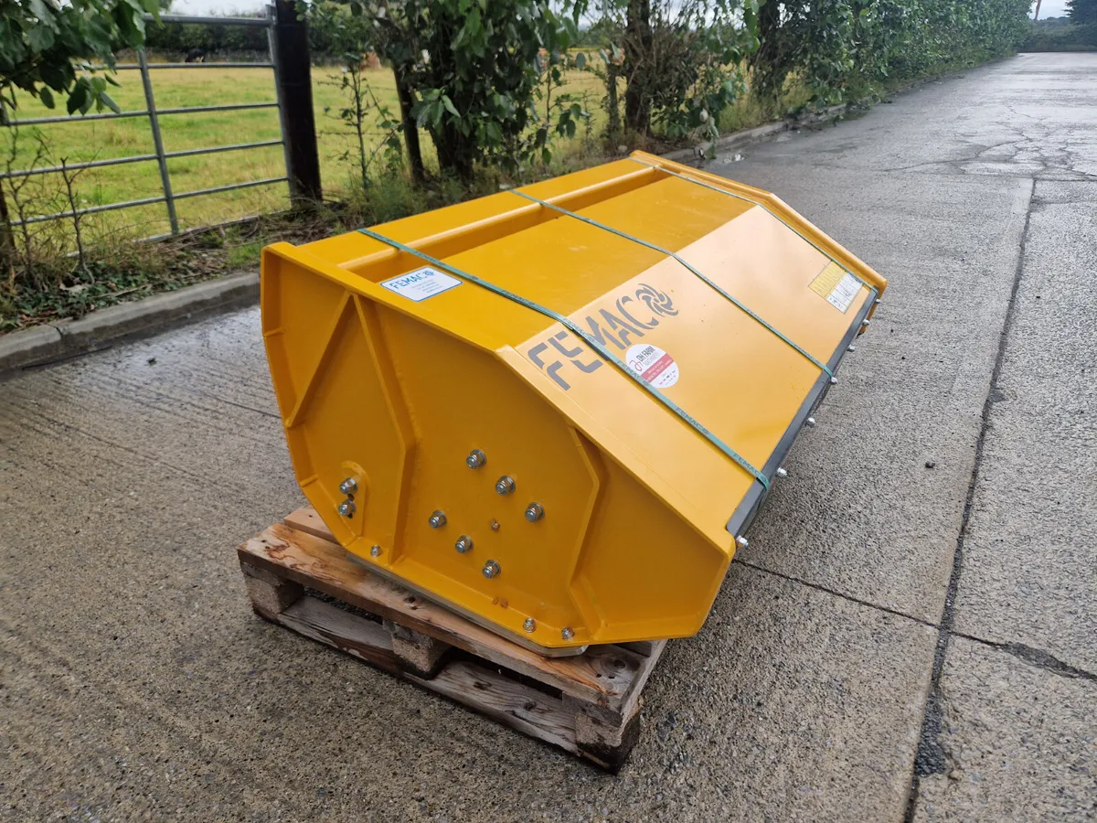 Hedge cutter head - Image 3