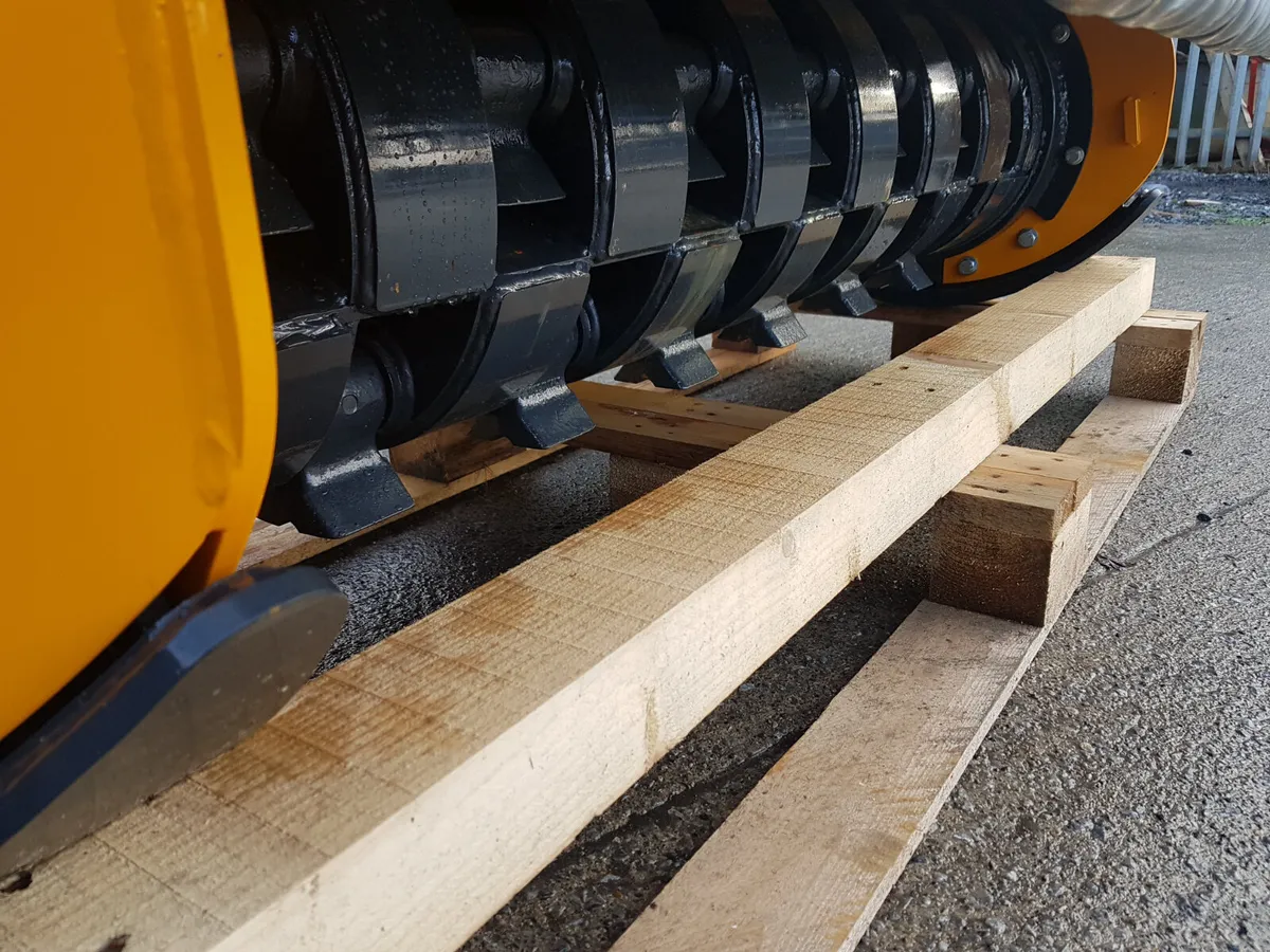 Mulcher for 12 ton to 20 ton digger - Image 2