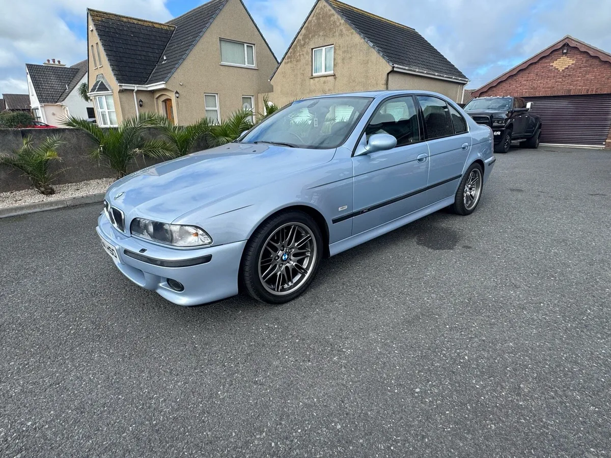 BMW e39 m5 v8 - Image 1