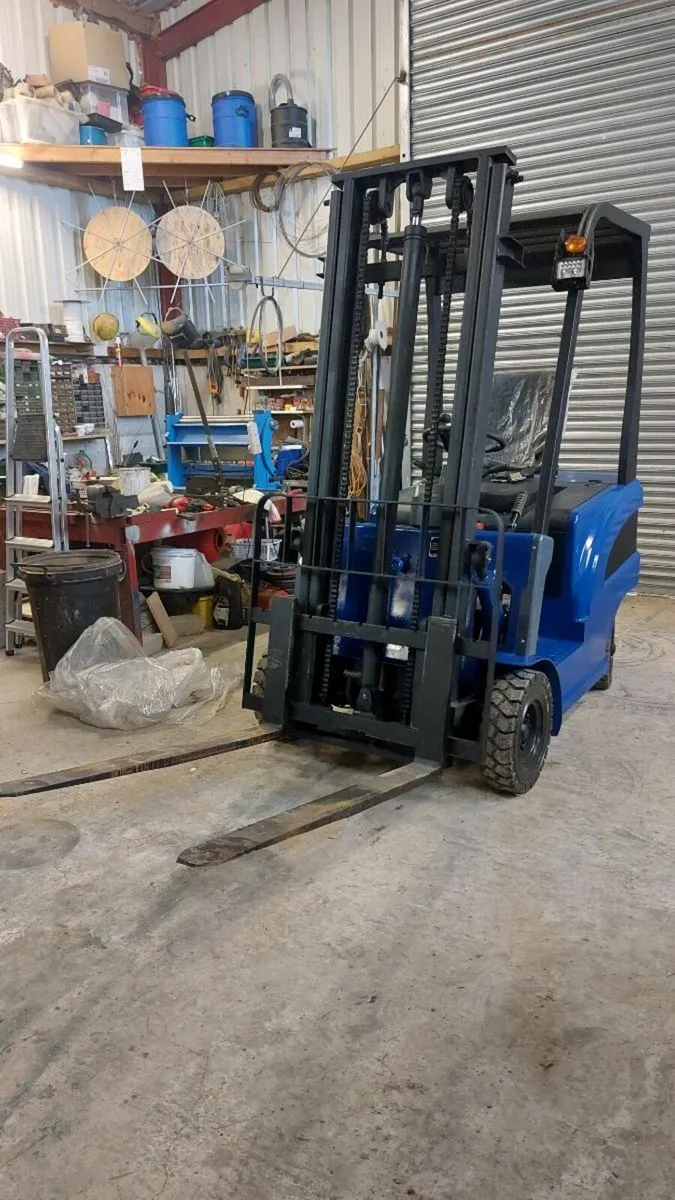 Forklift - Image 1