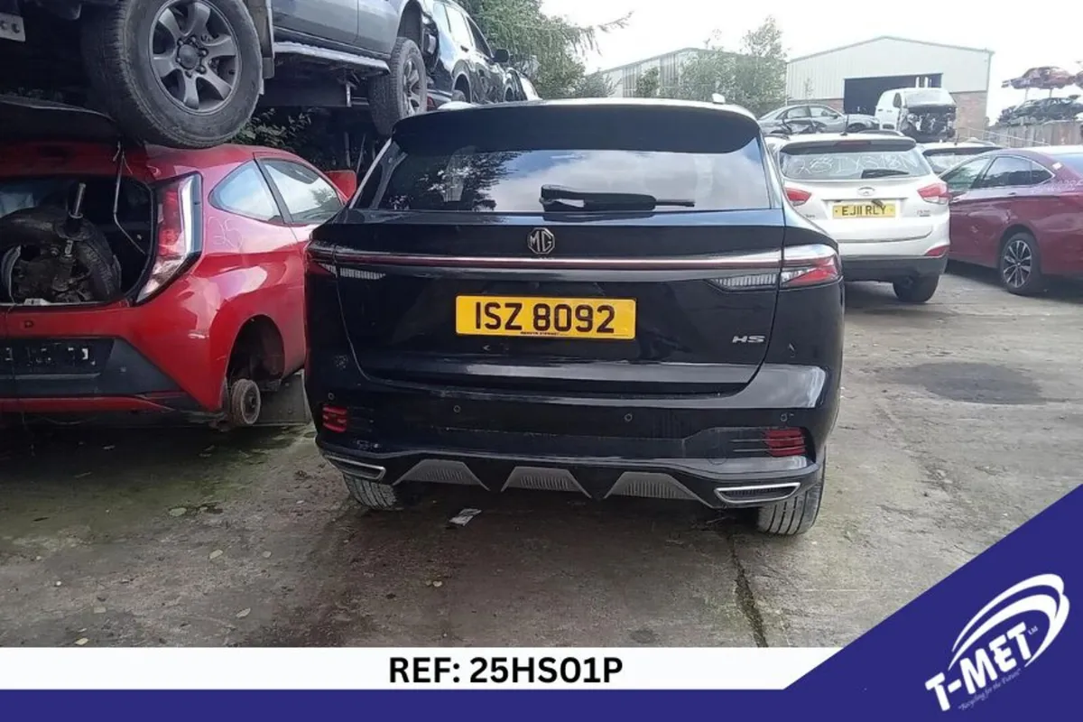 2025 MG HS BREAKING FOR PARTS - Image 2