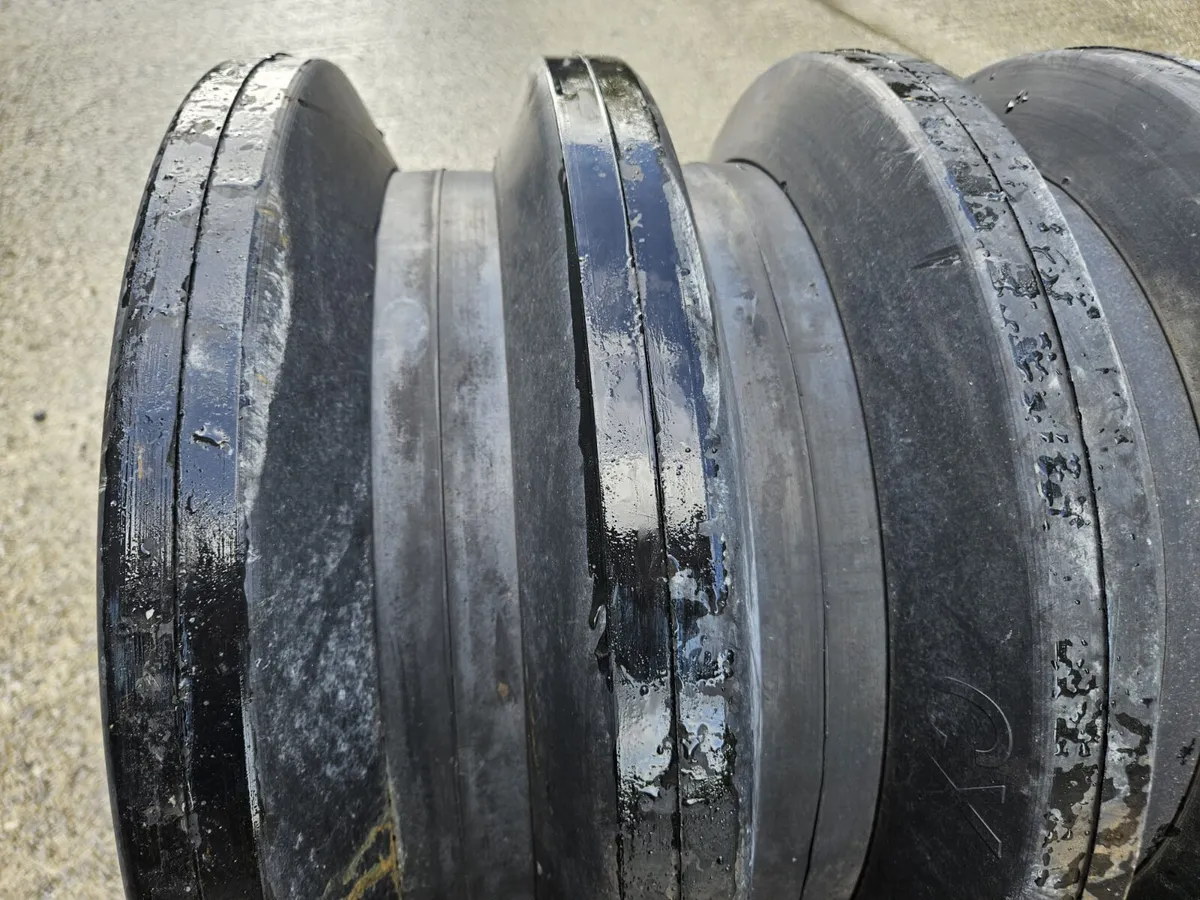 Rubber wedge roller - Image 2