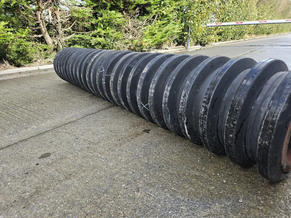 Rubber wedge roller - Image 3