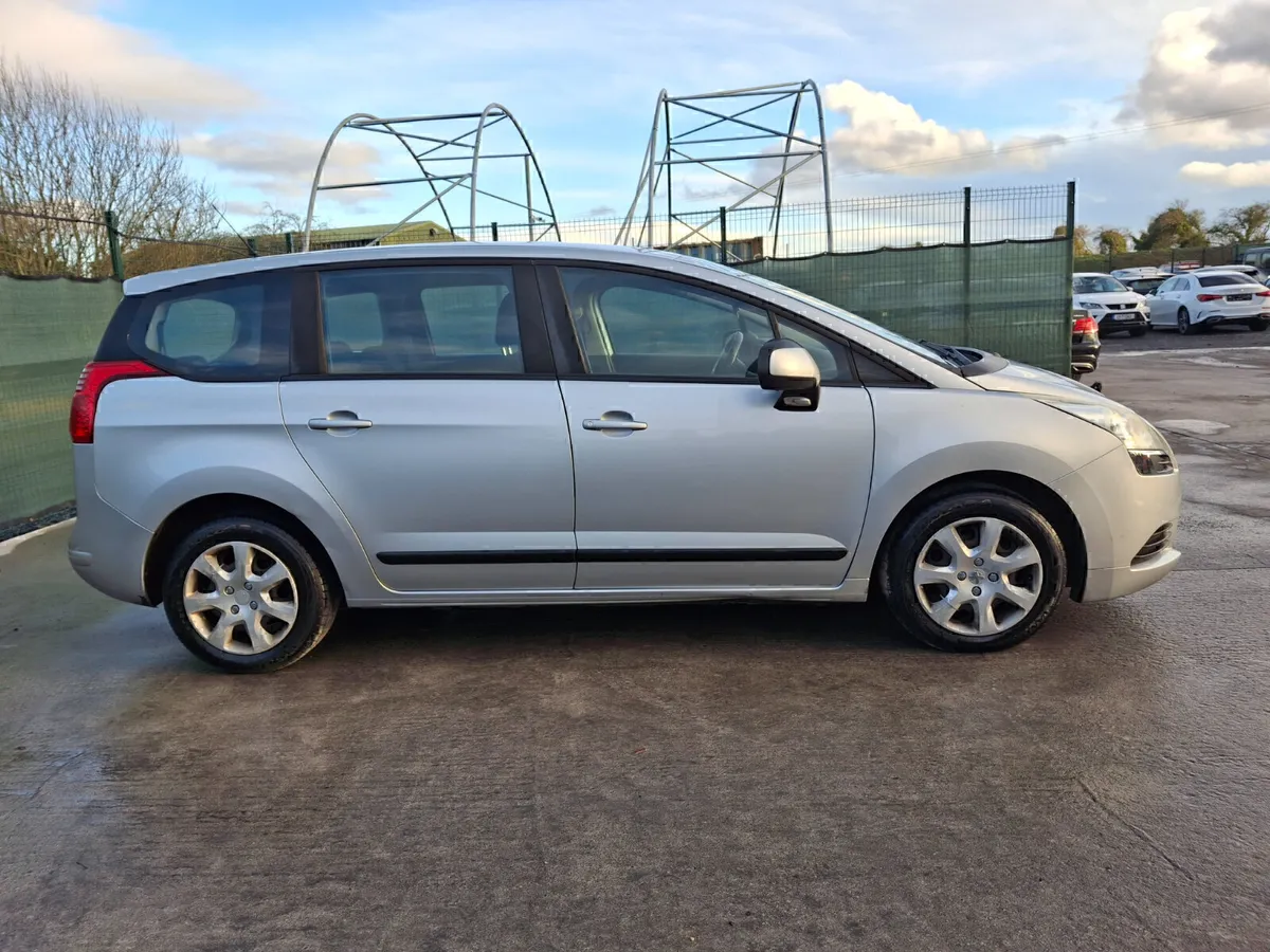 *2011 Peugeot 5008 1.6L Diesel 7 Seater - Image 3