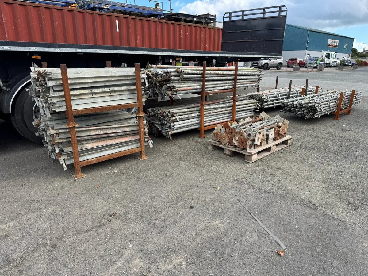 GALVANIZED SCAFFOLDING FOR FULL HOUSE - Image 1
