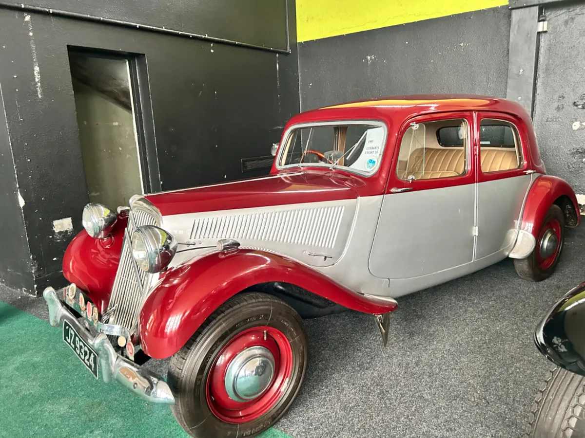 1953 Citroen Light 15 - Image 1