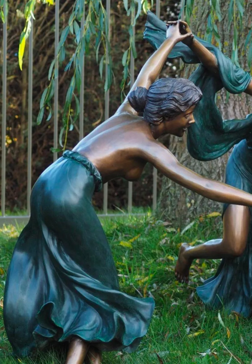 Bronze 3 graces sculpture - Image 3