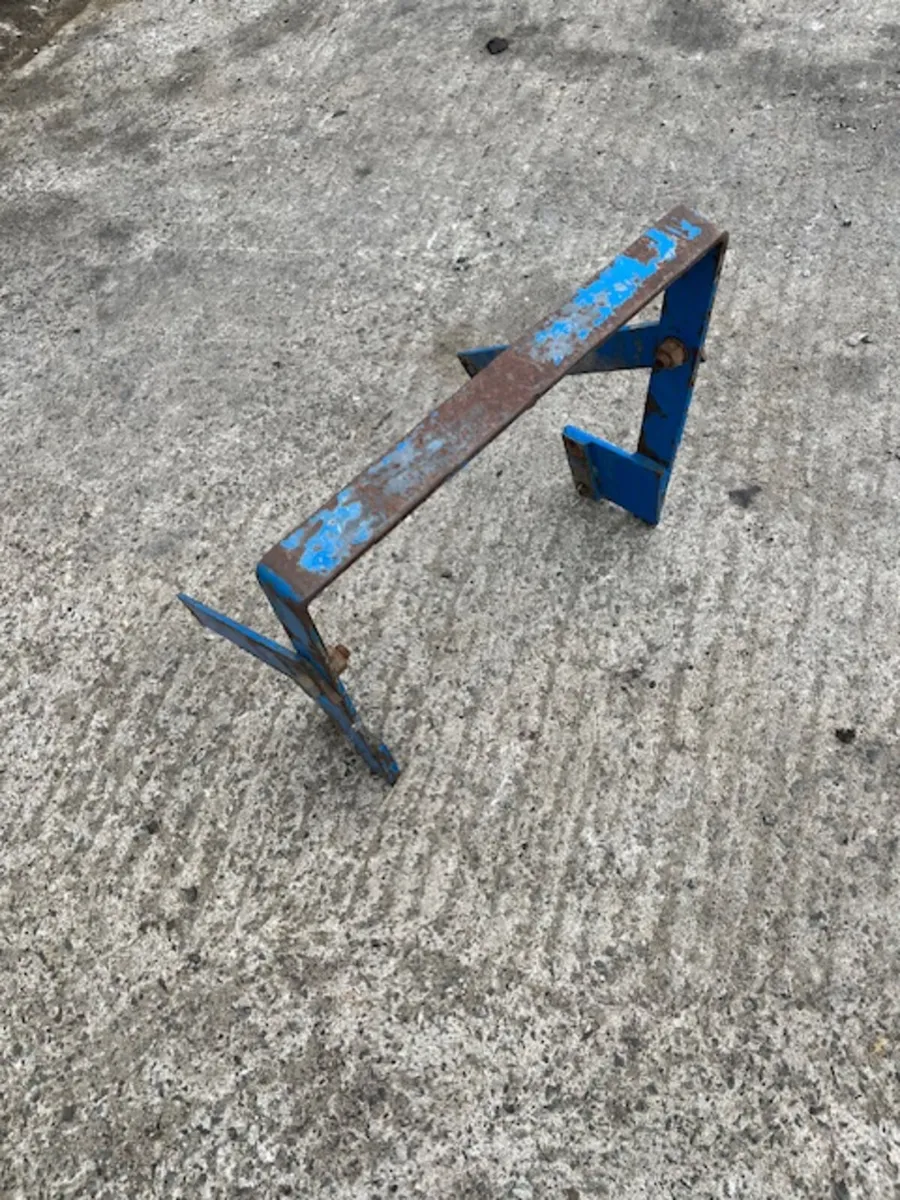 Grill Guard to suit Ford 6640, 7740, 7840 etc - Image 3