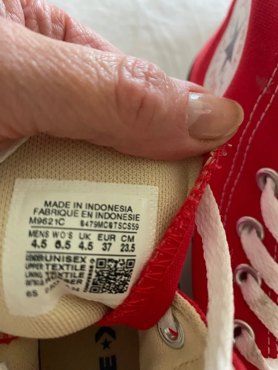 Converse shoes - Image 1