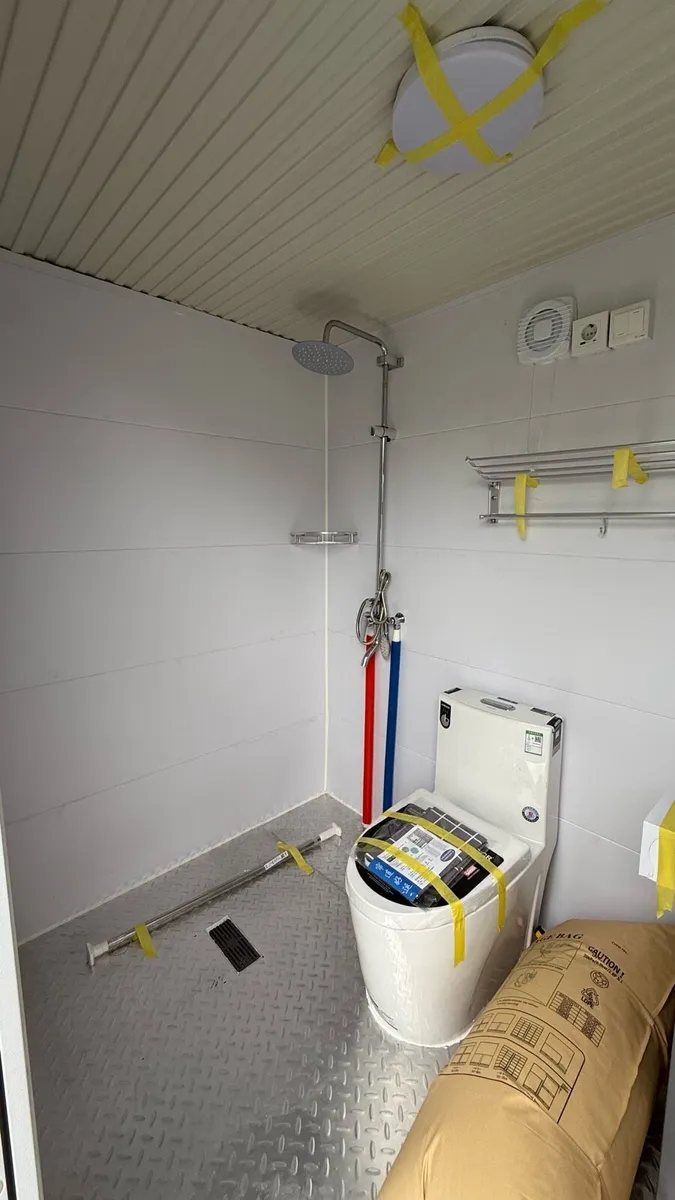 Mobile toilet - shower - Image 2