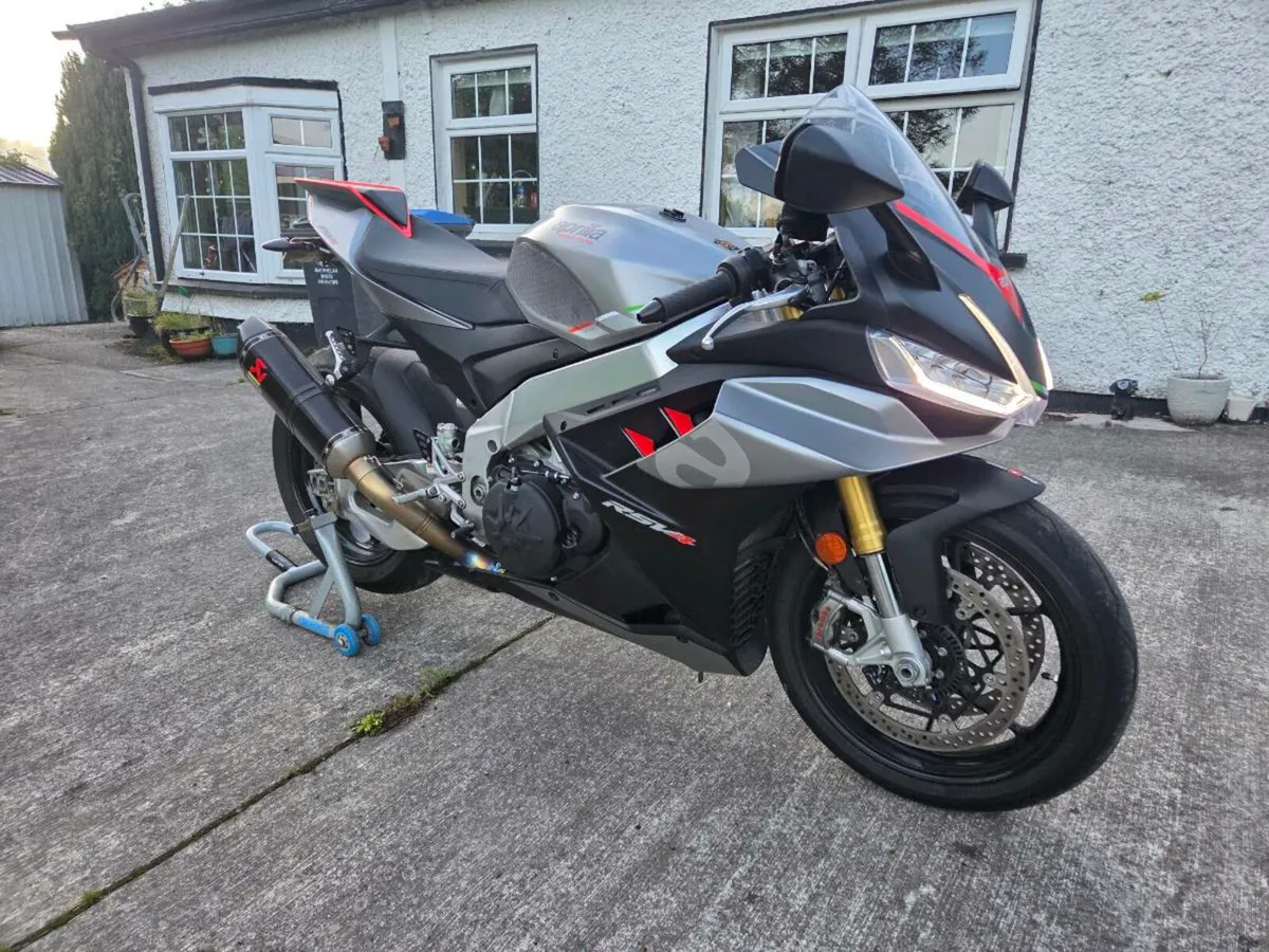 2024 Aprilia Rsv4 1100 rr - Image 1