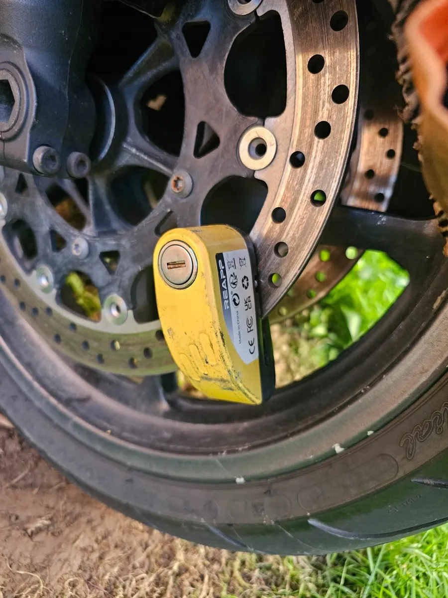 YAMAHA R1 2008 1000cc - Image 3