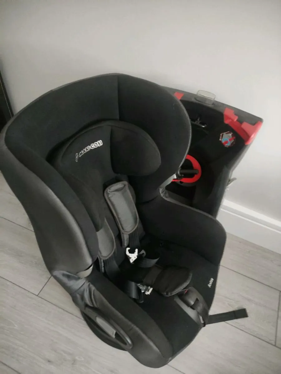 Swivel baby car seats x2 - Image 2