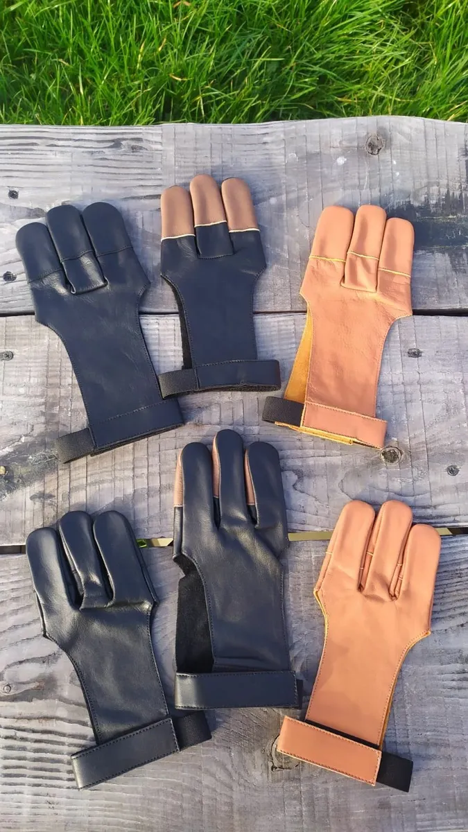 Archery glove 3 fingers (natural leather).S/M/L/XL - Image 2