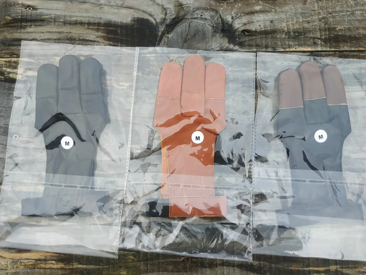 Archery glove 3 fingers (natural leather).S/M/L/XL - Image 3