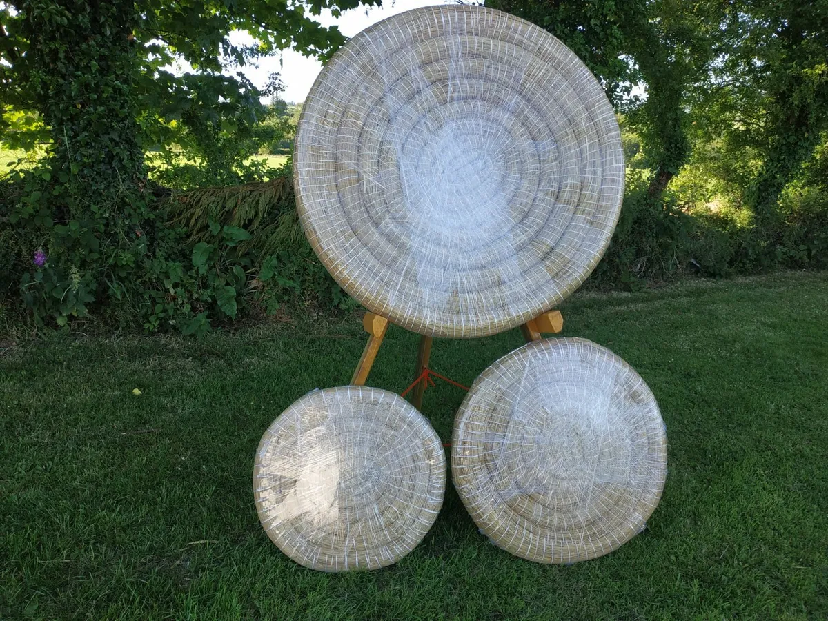 Archery, Solid straw target.120cm - bows, arrows - Image 1