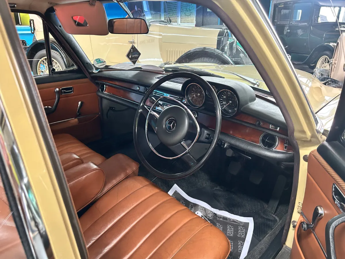 1968 Mercedes 280s - Image 3