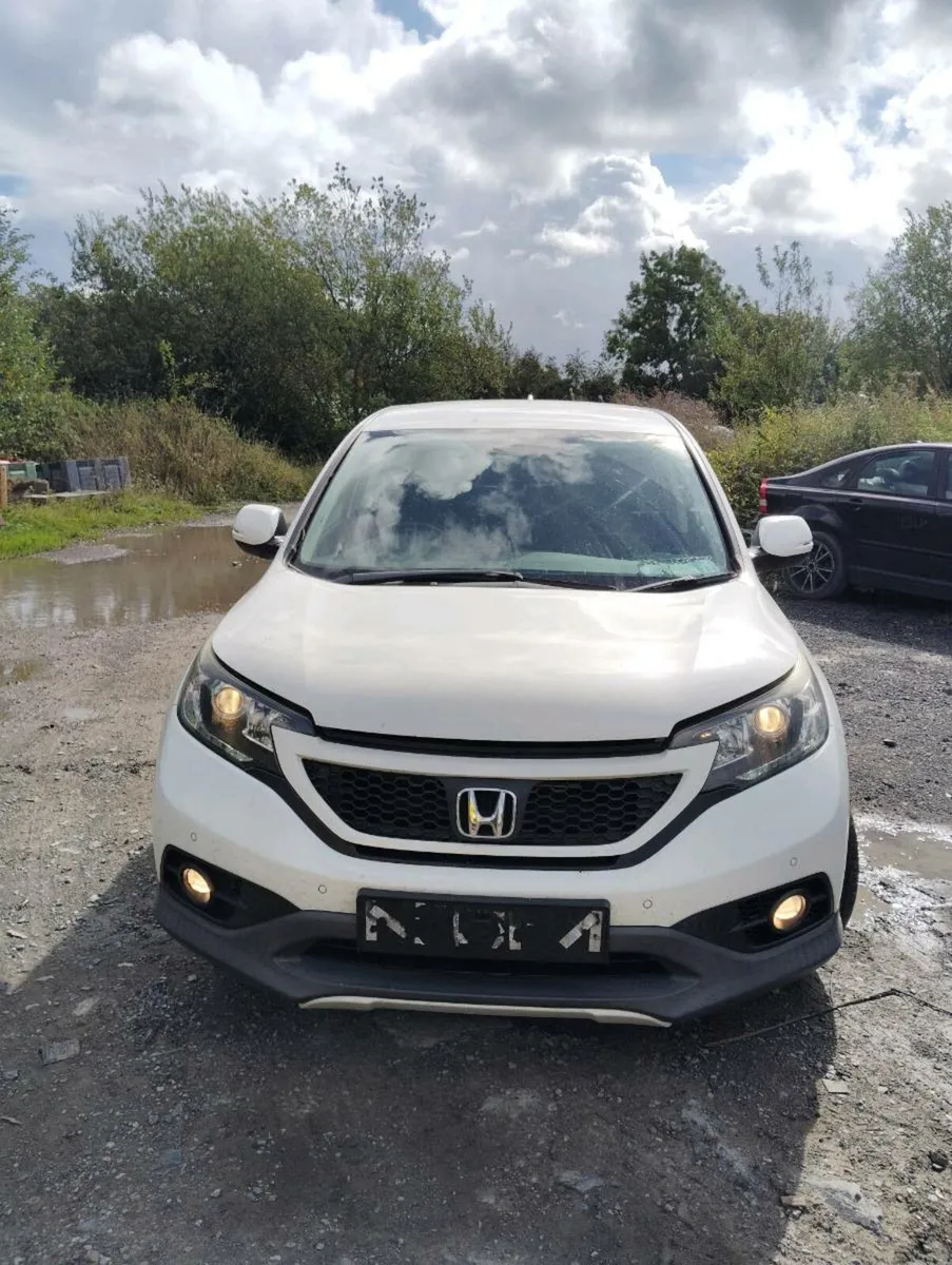 Breaking Honda CR-V 2014 diesel - Image 2