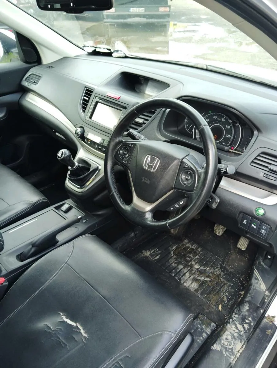 Breaking Honda CR-V 2014 diesel - Image 4