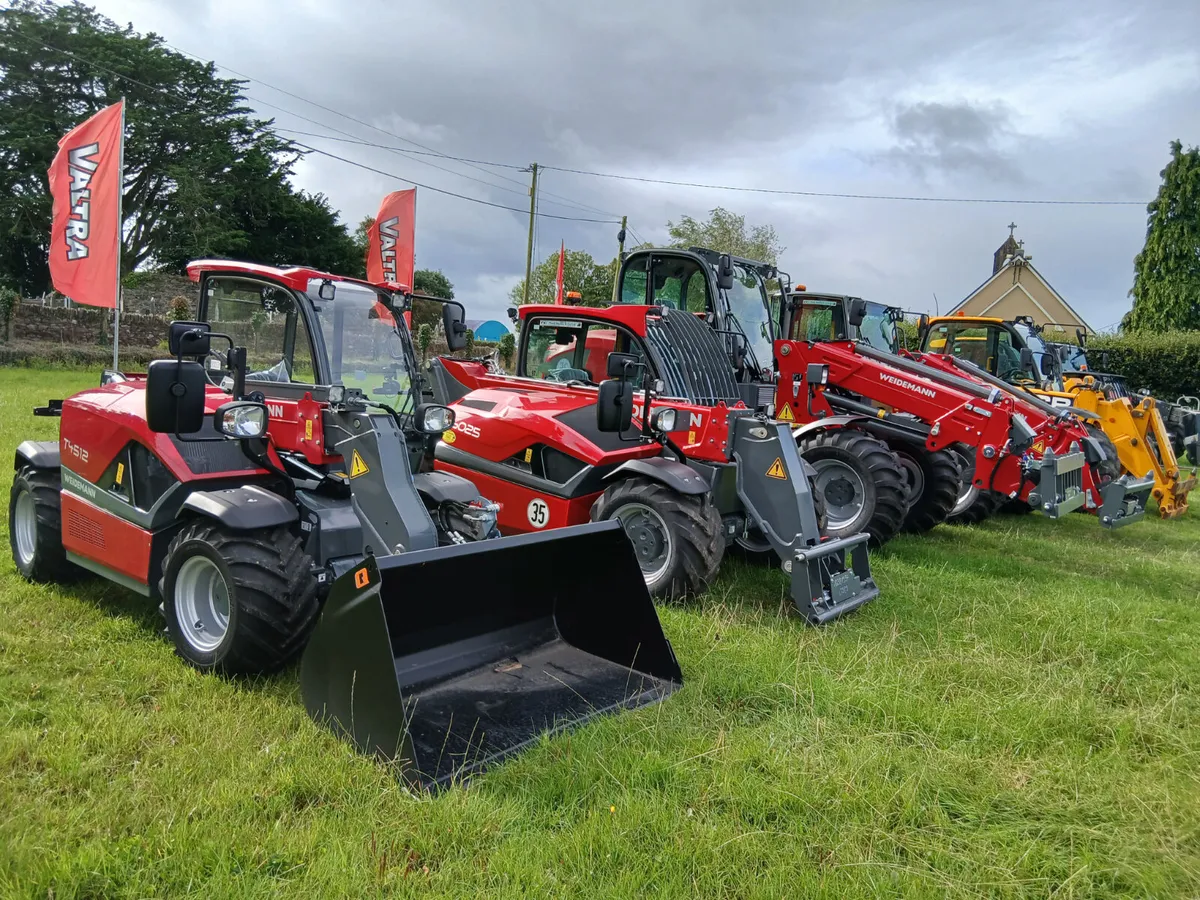 Selection of new and used - Image 3