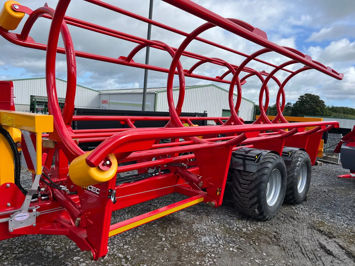 Bale chaser - Image 1