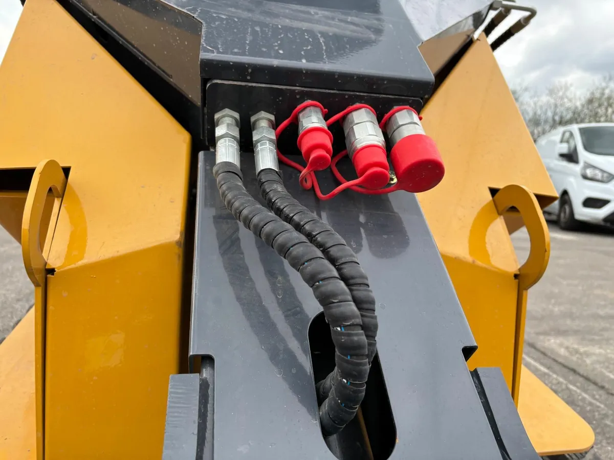 Bison Tek BT360... Skid Steer... - Image 4