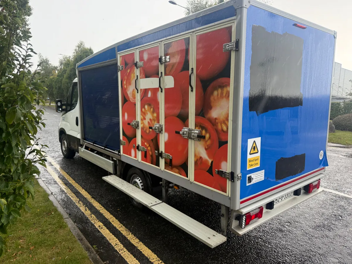 Iveco Daily 2015 Automatic - Image 2