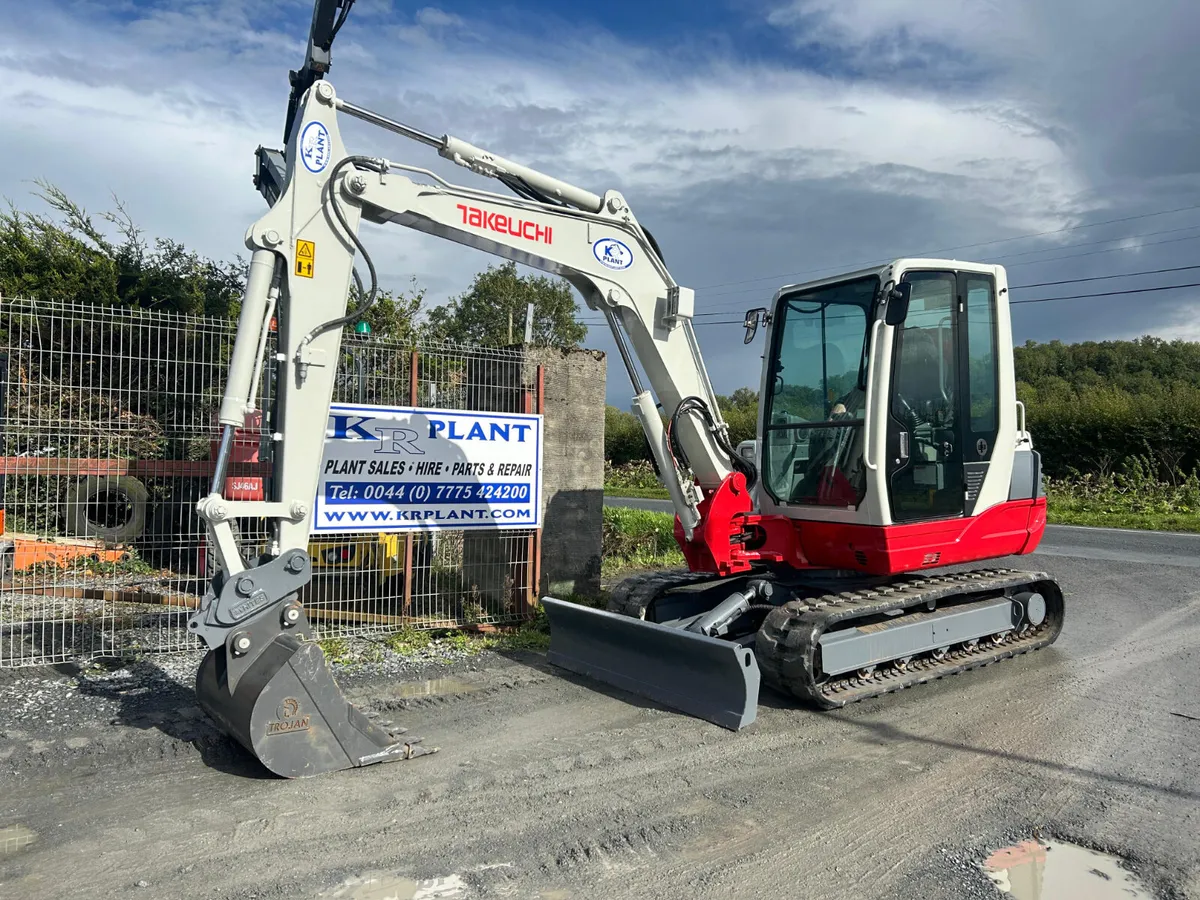 Takeuchi TB250 Year 2018 - Image 1