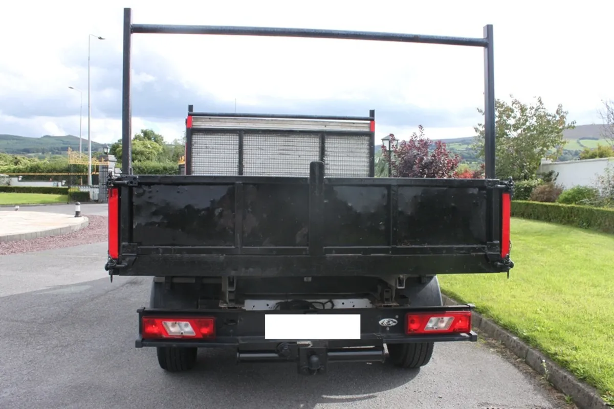 FORD TRANSIT TIPPER 2.0,  2017 - Image 2