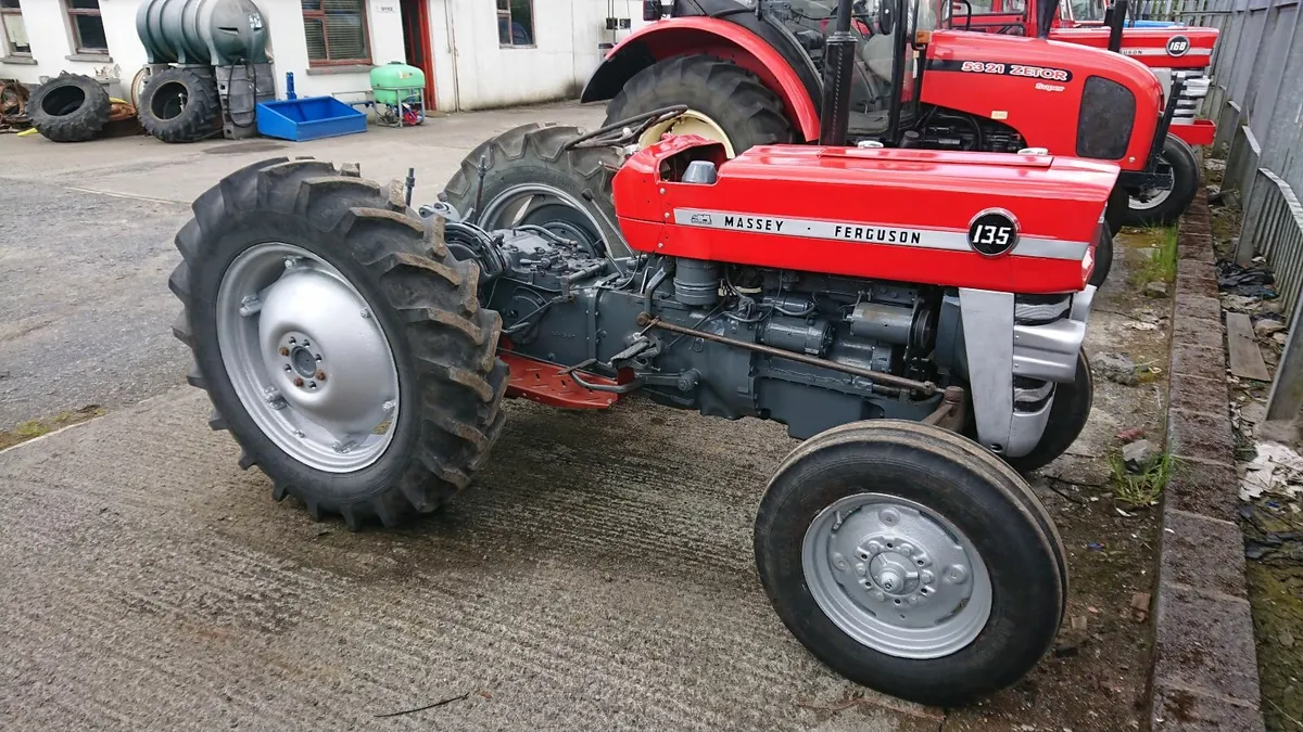Massey Ferguson 135 - Image 1
