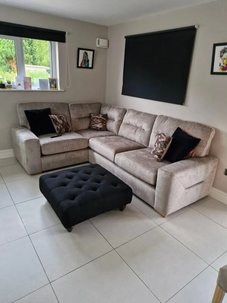 New l shaped couch/corner sofa - Image 1