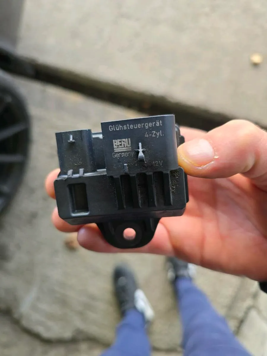 Glow plug relay bmw f10 - Image 1