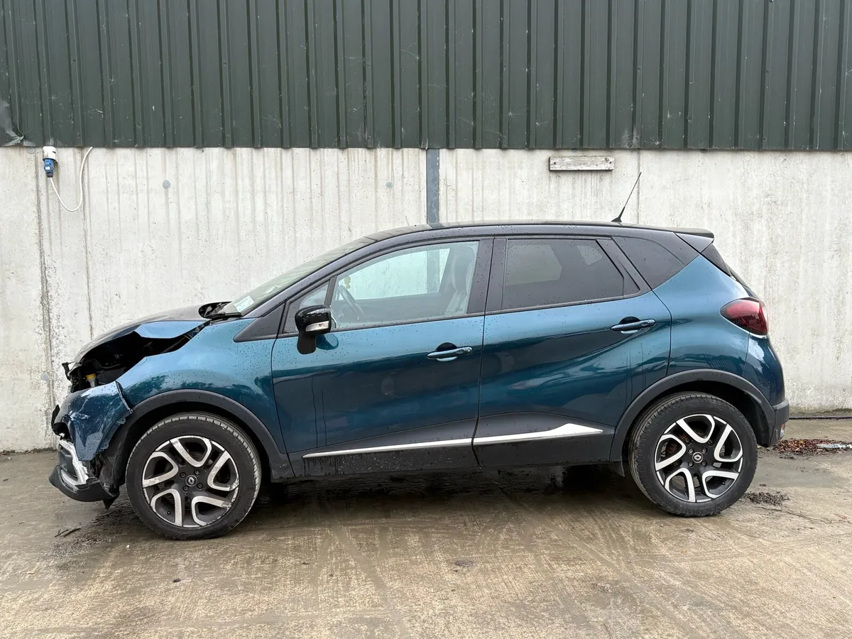 2019 Renault Captur parts - Image 2