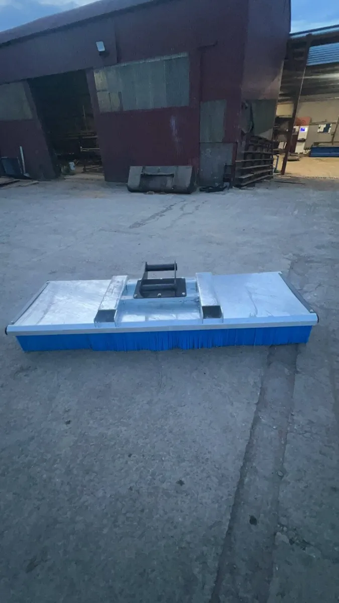 Digger brush - Image 2