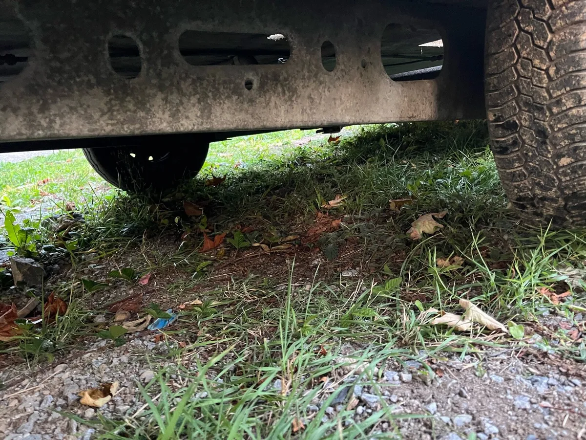 Trailer axle or trailer base - Image 4