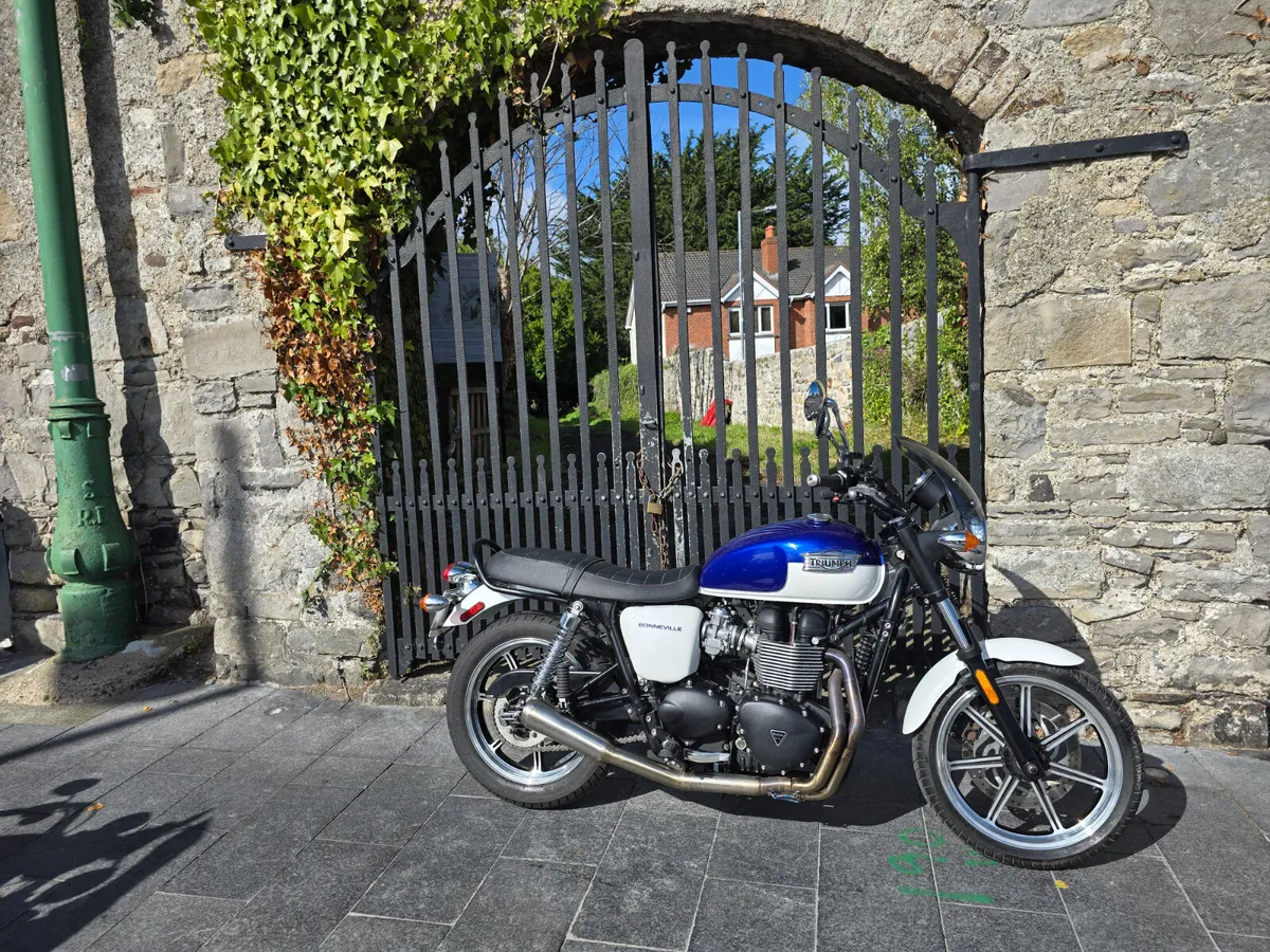 2015 TRIUMPH BONNEVILLE 865 MOTO4U - Image 4