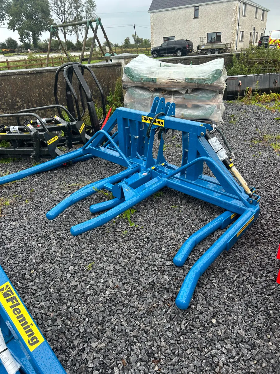 New Fleming single and double bale carriers - Image 4